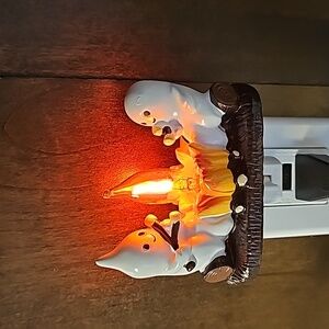 Ghost campfire nightlight